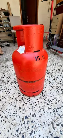 Emirates empty cylinder