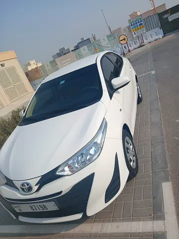2020 Toyota YARIS photo 10