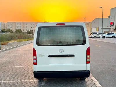 2013 Toyota HIACE 照片 13