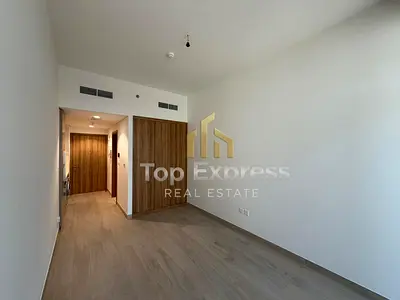 Crystal Lagoon View | Brand New | Vacant | Hot Deal || Prime Location