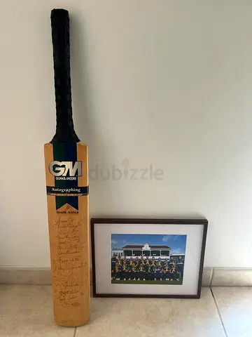 Signed World Cup 1999 South Africa Cricket Bat & Photo