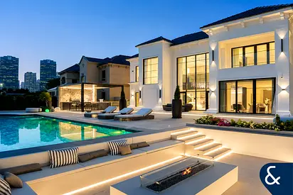 Exclusive | Lakefront | Skyline & Sunset View