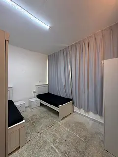 FULLY FURNISHED PARTITION AVAILABLE FOR SIGLE OR COUPLE FOR INDIAN, PAKISTANI OR SRI LANKAN