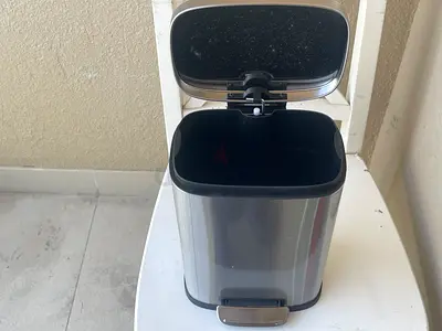 Stainless Steel Pedal Bin - Small Kitchen/Bathroom Dustbin