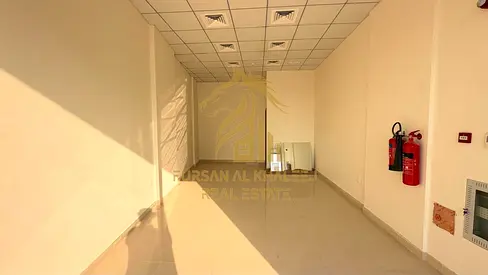 Brand New | Suitable for Ladies Saloon, Mini Mart, Flower, Ice Cream Parlor