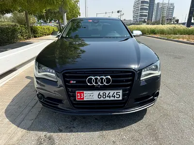 صورة 1 لـ 2014 AUDI S8