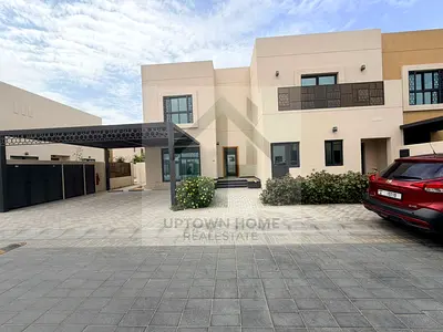 5 bed / ready to move / prime location