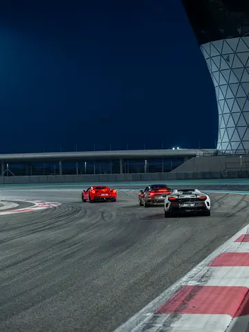 2019 Ferrari 488 SPIDER 照片 9