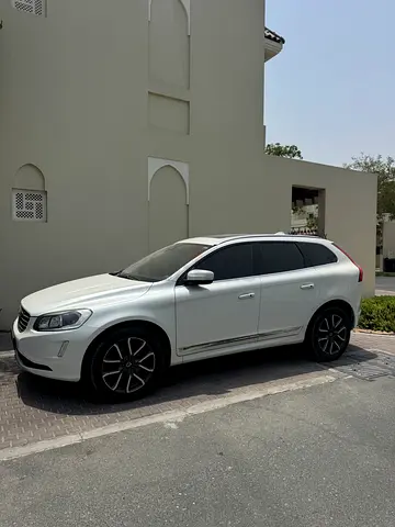 Volvo XC60 T5 | GCC | Panoramic Roof | Well Maintained