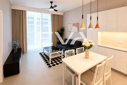 FULLY FURNISHED | MID FLOOR | 5 STAR AMENITIES