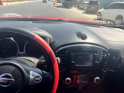 2011 Nissan JUKE 照片 2