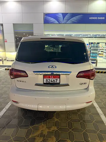 2014 Infiniti QX80 照片 1