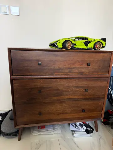 Dresser