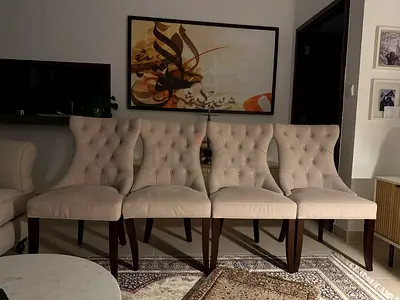Set of 4 dinner chairs