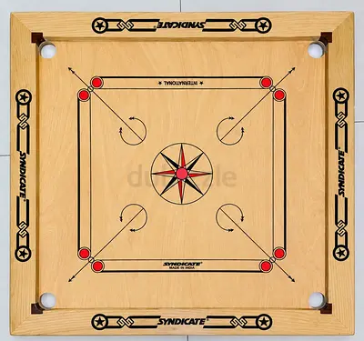 Carrom board