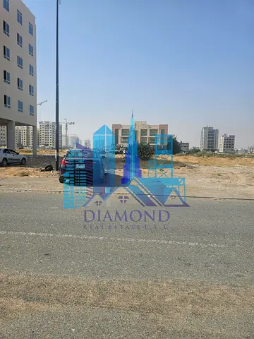 للبيع ارض سكني / تجاري ارضي + 10 في قرية الاميرة - الياسمين - عجمان