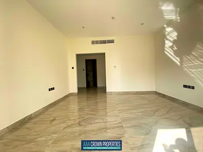 Stylish 2 Bedroom Apartment with Big Balcony & Fitted Kitchen