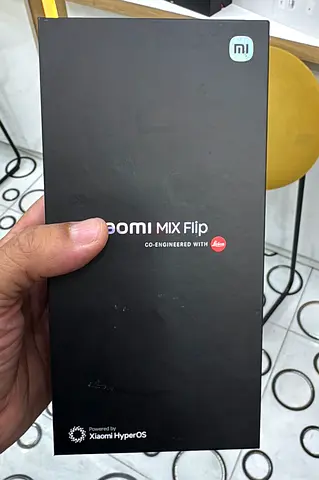 XIAOM FILP MAX 256GB STORAGE