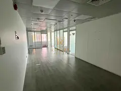 PARTITIONED OFFICE I W/ PARKING I SZR VIEW