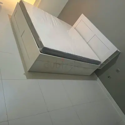IKEA brimnessqueen size 160×200cm bed frame with headboard+ 4 big storage drawers with IKEA mattress