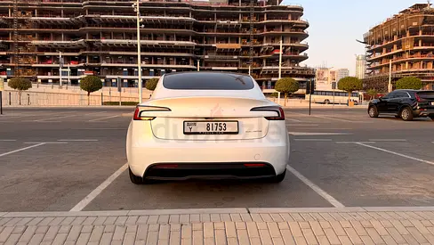 2025 Tesla Model 3 Long Range — zdjęcie 5