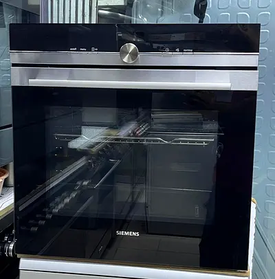 Siemens built in Oven iq700 Series Like new condition