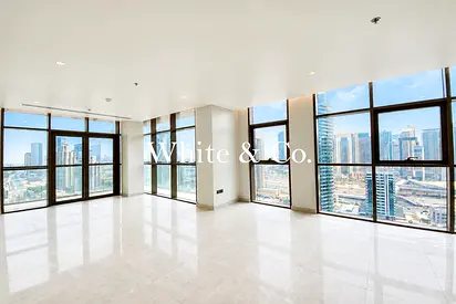 Unfurnished | Now Vacant |Desirable Unit