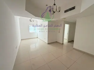 شقة غرفة و صالة للإيجار السنوي في الخان الشارقة بإطلالة مفتوحه وتشطيب حديث وجيم مجاني و شهر مجاني باركينج متاح