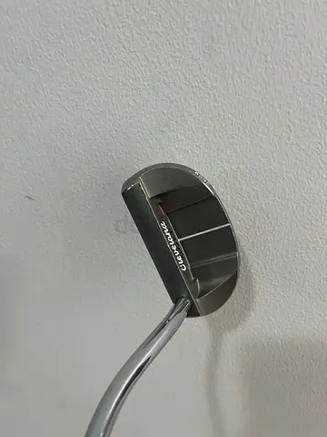 Cleveland golf putter