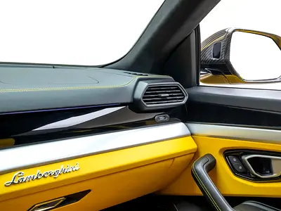 2020 Lamborghini URUS 缩略图 15