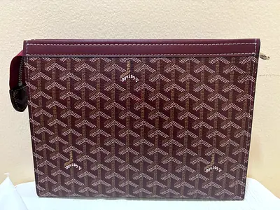 Goyard pouch for men Burgundy color