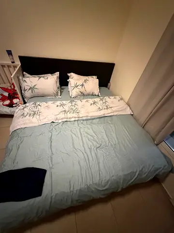 IKEA queen-size / double bed - Bed frame + mattress