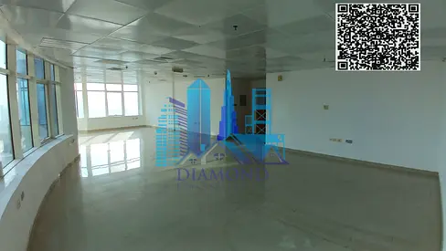 متوفرمكتب خالي للبيع نقدا مساحه كبيره اطلاله مفتوحه بأبراج الهورايزون برج الاعمال D امارة عجمان .