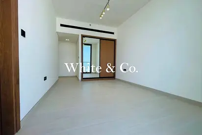 Modern | Private Balcony | Unfurnished