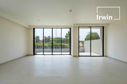 Golf Course View | Corner Villa | Ready To Move In