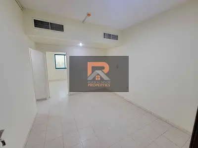Spacious Unit || Studio Apartment || Closed Kitchen || Open For Booking || DM for Details