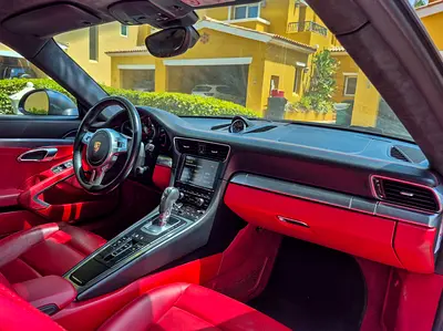 صورة مصغرة 10 لـ 2015 Porsche 911