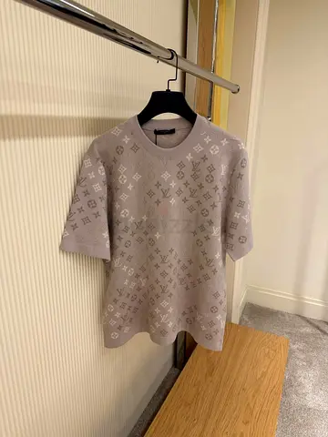 LV T-shirt for men