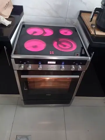 Siemens 60 x 60 cm Electric Cooking Stove