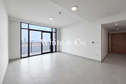 MODERN LVING | CORNER UNIT | AVAILABLE NOW