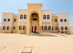 Spacious 5Bhk Mulhiq Villa With 4 Halls Majlis Lot of parking Big yard Laundry Maids Store Rooms 350