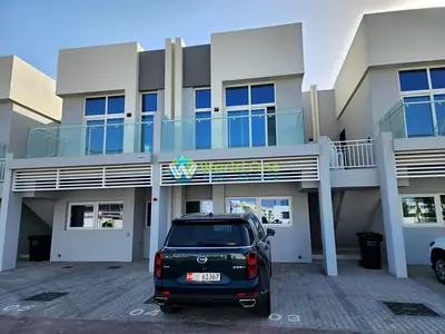 Flexible Cheques | Community Views | Close To Amenities