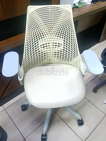 Herman Miller sayle chair for selling.fully loaded chair