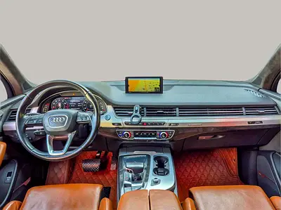 2017 AUDI Q7 — миниатюра 9