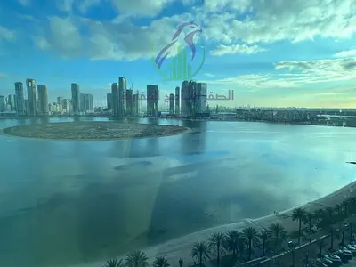 ثلاث غرف وصالة فاخرة للإيجار في منطقة الخان مع خزائن ملابس وتكيف وباركن مجاني جيم ومسبح مجاني