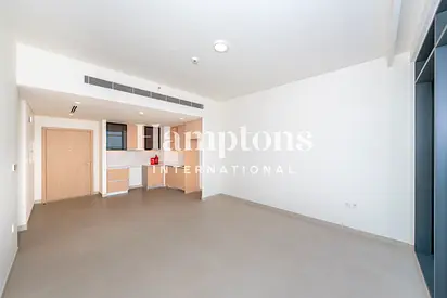 2BR Apartment | Golf Course Views