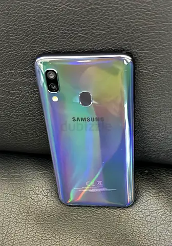 Samsung Galaxy A40 - Storage 64GB Ram 4GB.Super AMOLED display.very good condition.