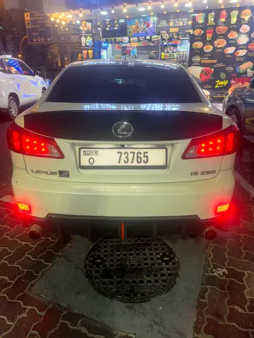 صورة 2 لـ 2009 Lexus IS-SERIES