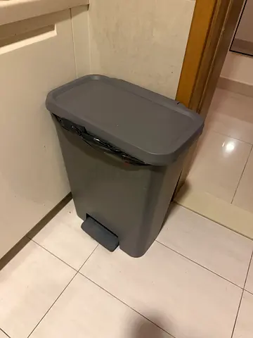 Grey Pedal Bin / Trash Can - 30L (Good Condition)