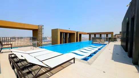 1 BHK |•| BALCONY |•| LUXURY BUILDING |•| ALL AMENITIES